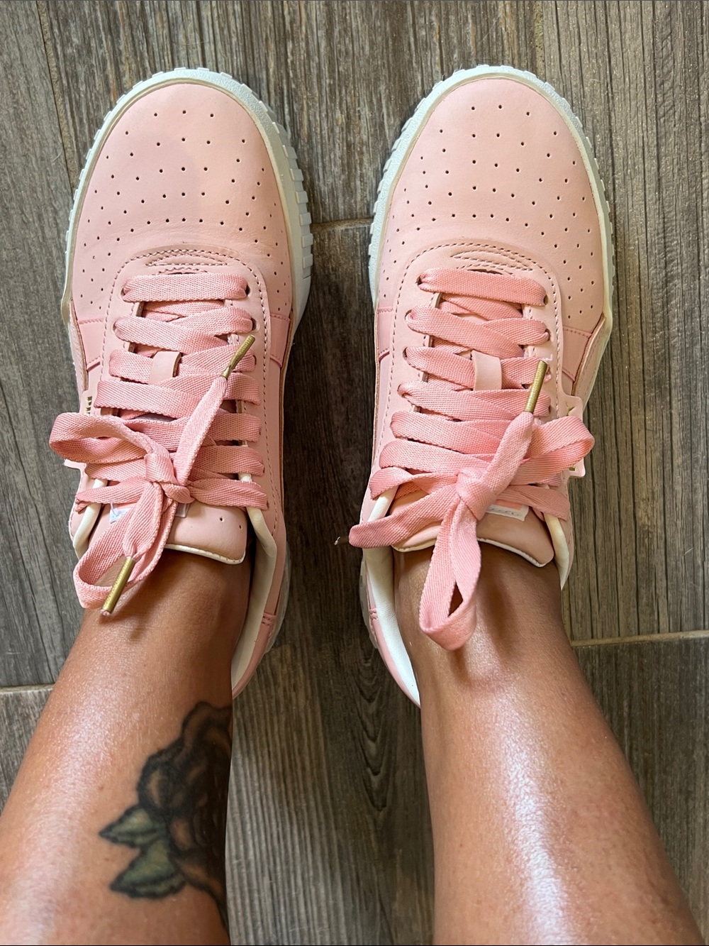 Women’s Cali Peach Pumas